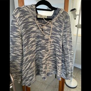 Lace up long sleeve size S